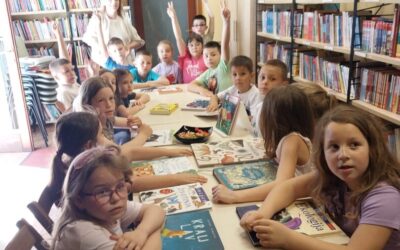 Prvaši u posjetu gradskoj knjižnici